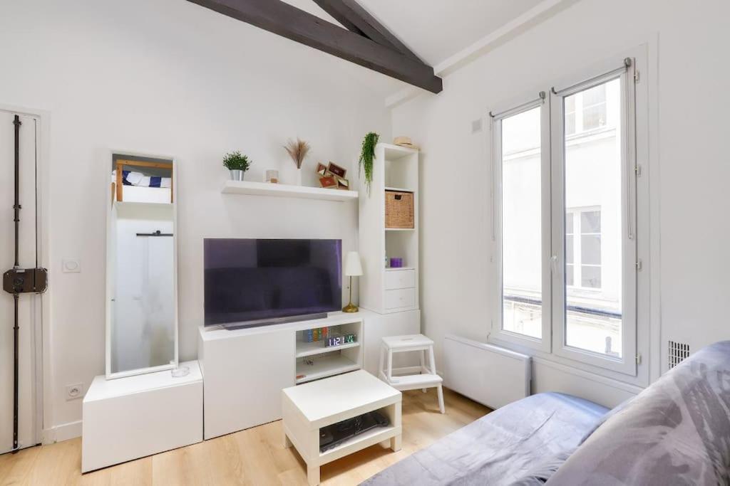 Studio Lumineux Proche De La Place D'italie Appartamento *